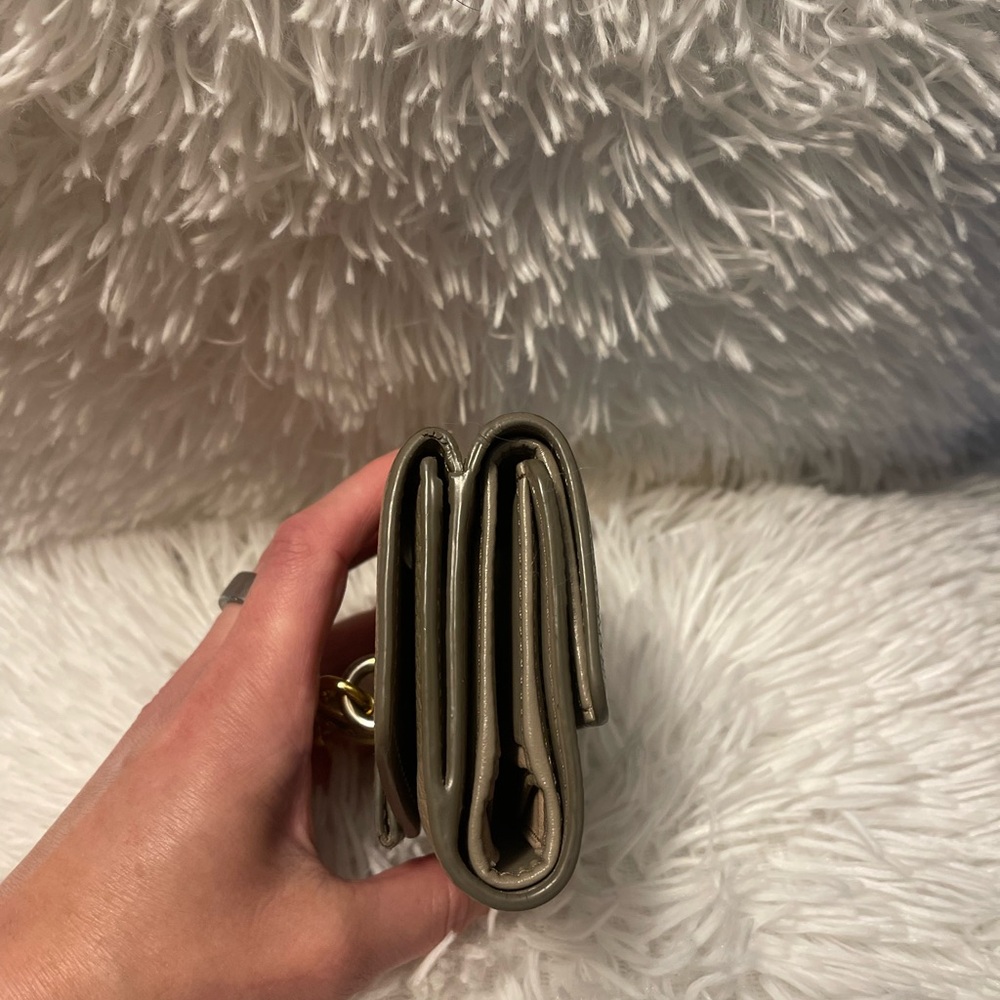 🔥Chloe🔥 Paddington 🔒 Taupe Pebble Leather Wallet - Picture 10 of 10